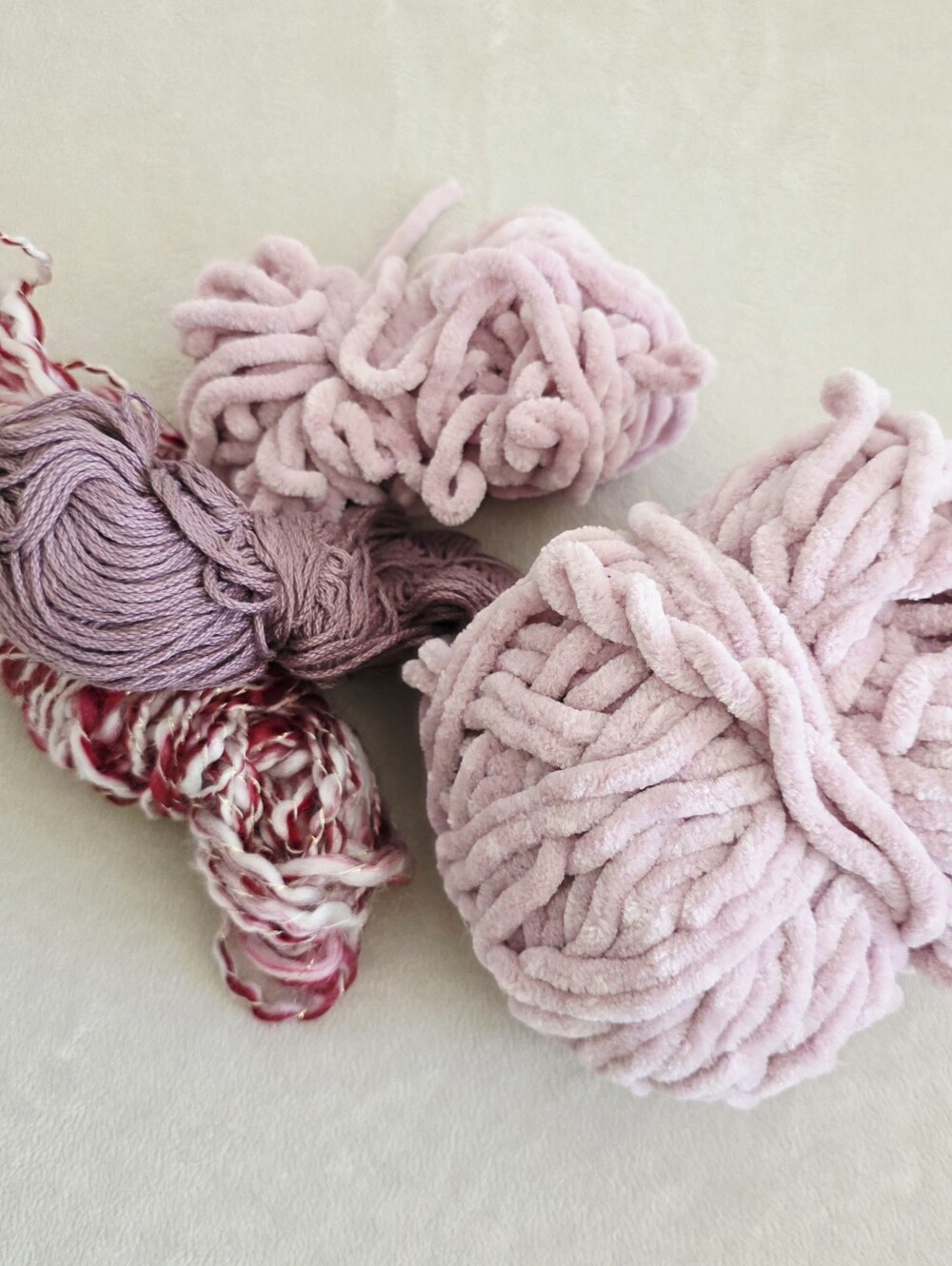 Soft Plush Yarn Bundle in Light Pink & Mauve